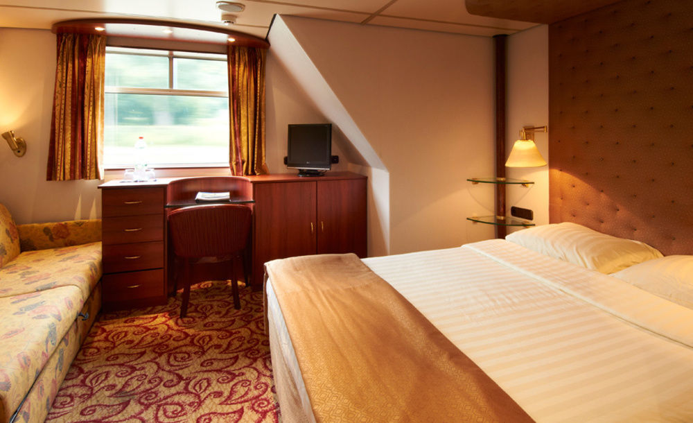 Hotel Knm Ms Switzerland I - Düsseldorf Extérieur photo