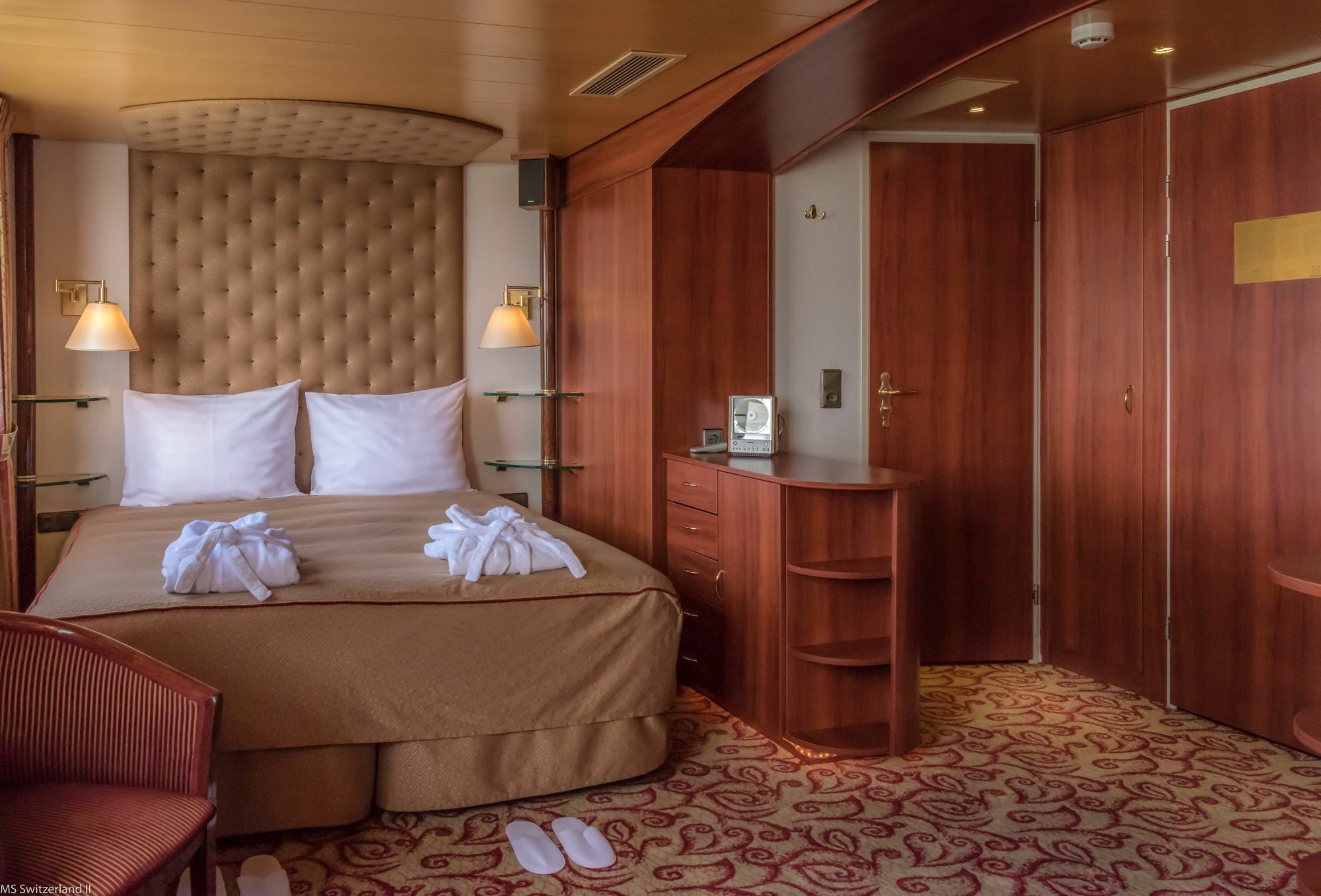 Hotel Knm Ms Switzerland I - Düsseldorf Extérieur photo