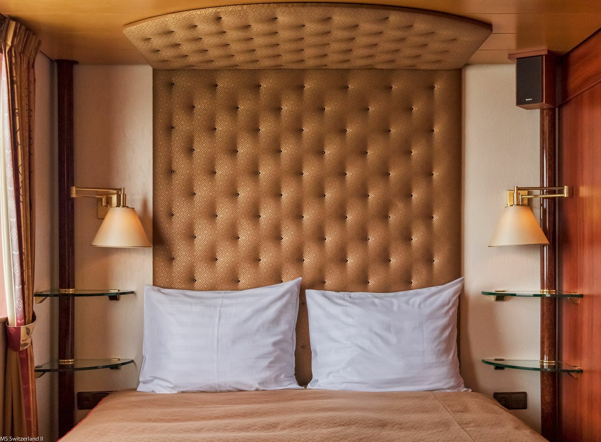 Hotel Knm Ms Switzerland I - Düsseldorf Extérieur photo